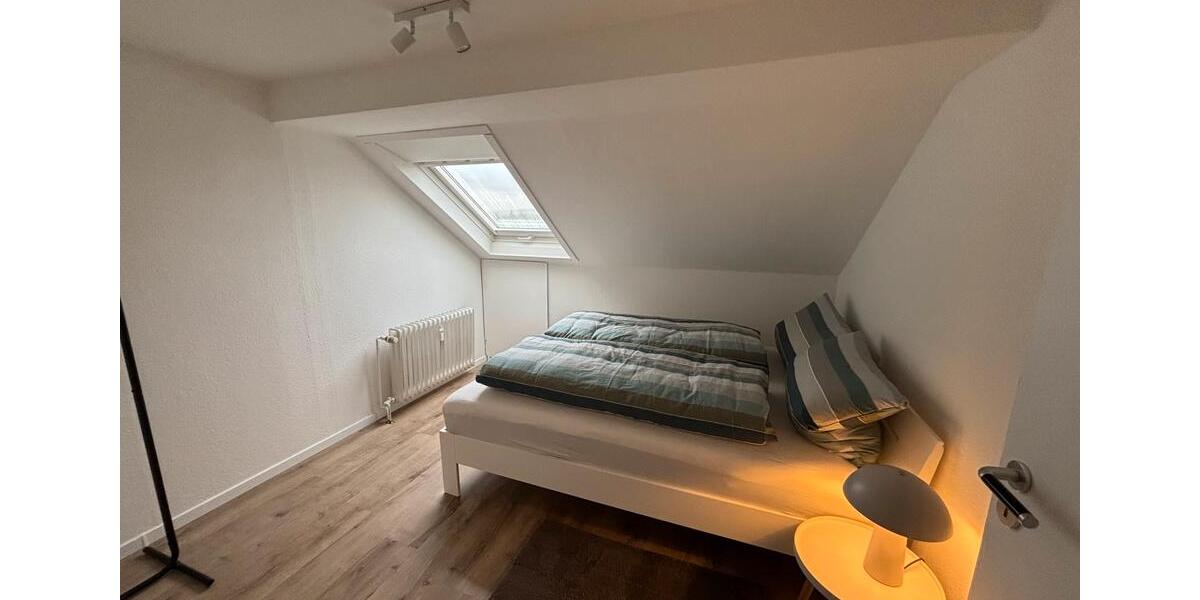 Dachgeschoßwohnung Brakel - 3 Zimmer, 65 m&sup2;, 850&euro; | Angebot:26347757