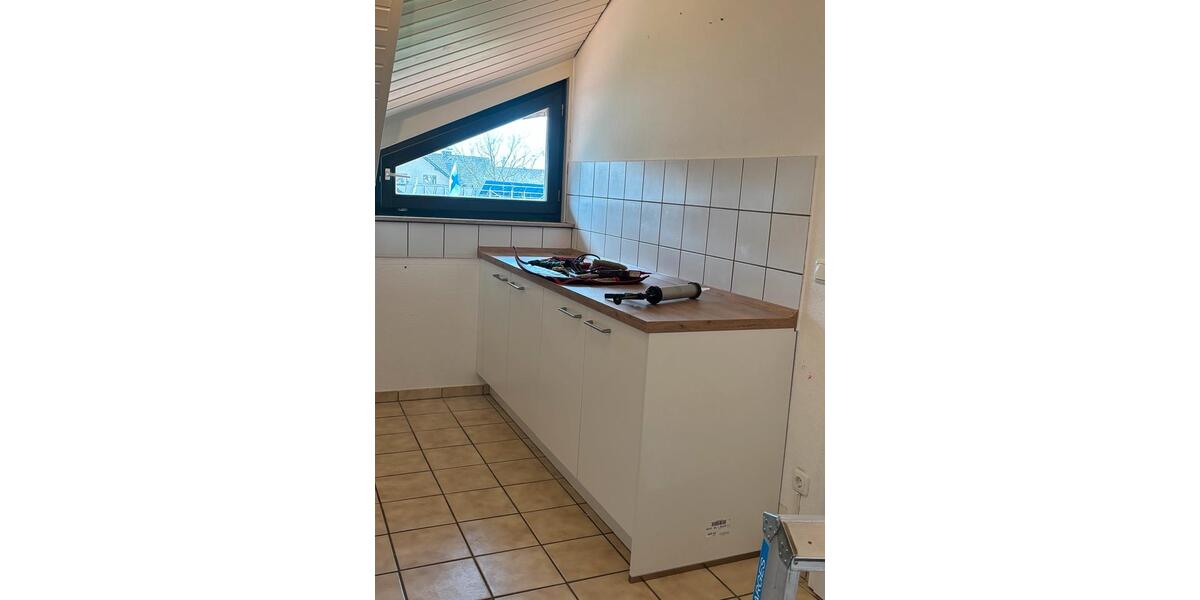 Dachgeschoßwohnung Delbrück - 4 Zimmer, 98 m&sup2;, 1.210&euro; | Angebot:27545422