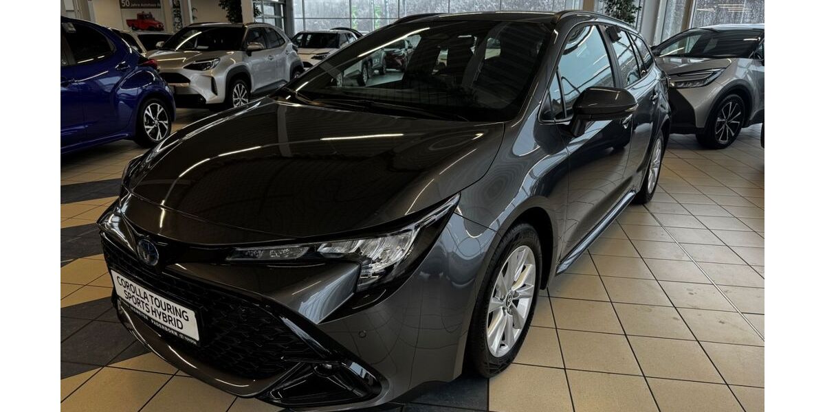 Toyota Corolla 12.710 km 28.890 &euro; Paderborn 33104