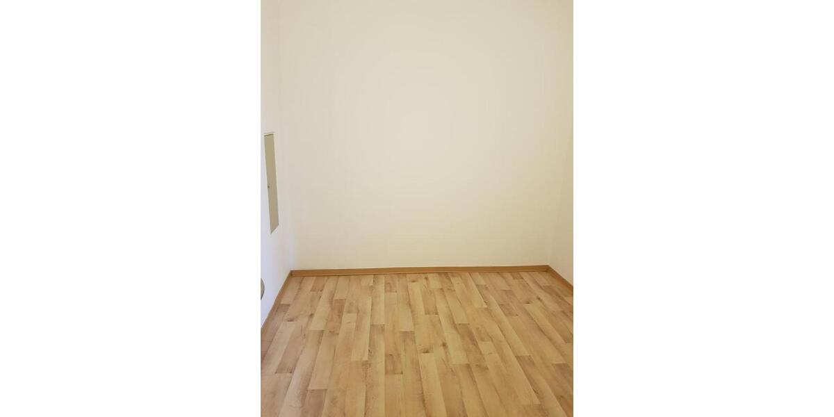 Erdgeschoßwohnung Brakel - 2.5 Zimmer, 66 m&sup2;, 320&euro; | Angebot:26021428