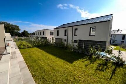 Haus Oerlinghausen - 4.5 Zimmer, 125 m&sup2;, 1.600&euro; | Angebot:25400562