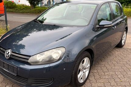 VW Golf 62.000 km 5.890 &euro; Detmold 32758