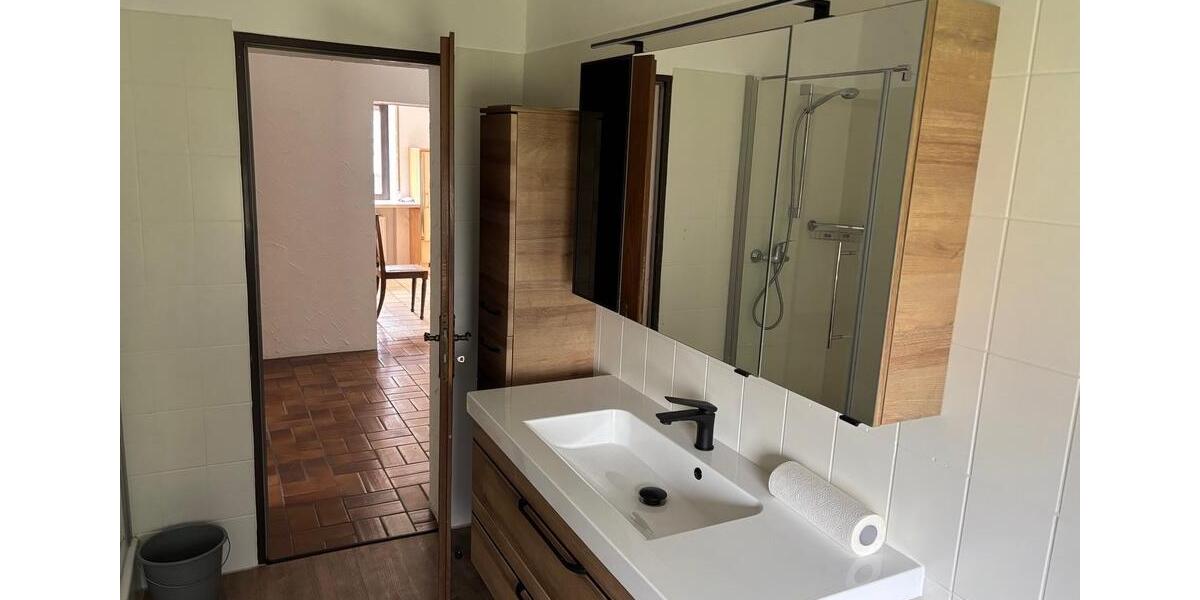 Mehrfamilienhaus, Wohnhaus Detmold Hiddesen - 7 Zimmer, 170 m&sup2;, 220.000&euro; | Angebot:26476169