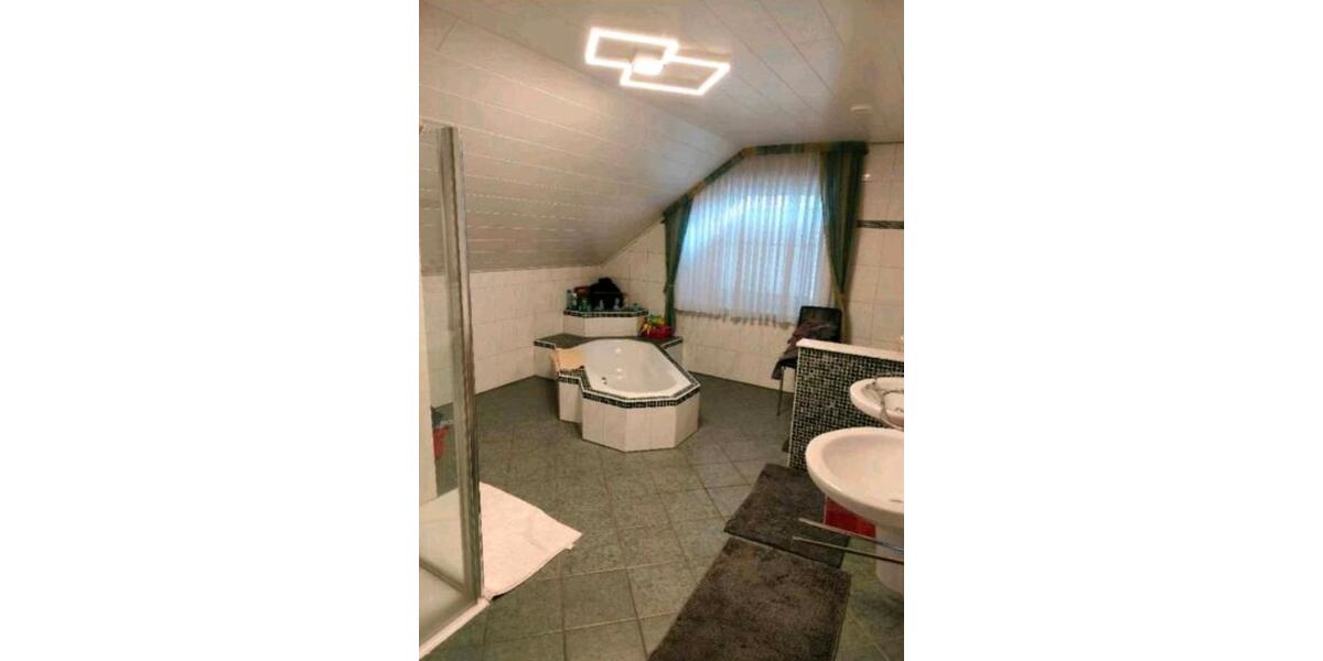 Einfamilienhaus Willebadessen - 7 Zimmer, 196 m&sup2;, 349.000&euro; | Angebot:26858375
