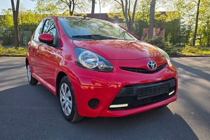 Toyota Aygo (X) 71.000 km 5.780 &euro; Lippstadt 59557