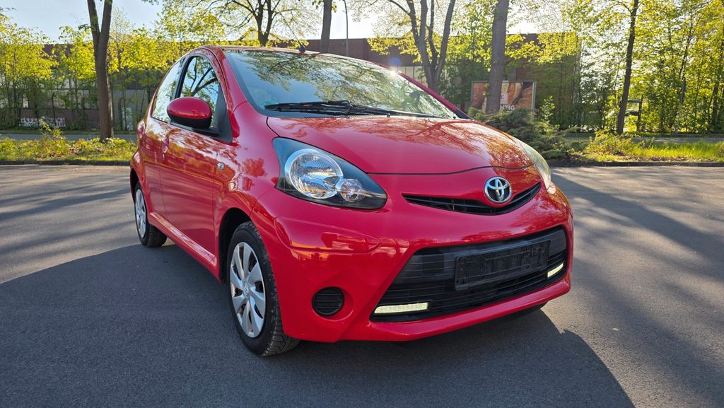 Toyota Aygo (X) 71.000 km 5.780 &euro; Lippstadt 59557
