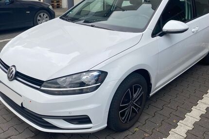 VW Golf 115.000 km 11.500 &euro; Lippstadt 59557