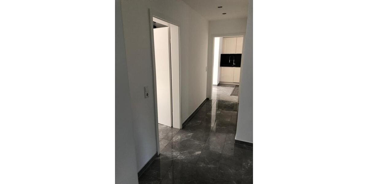 Einfamilienhaus Bad Lippspringe - 9 Zimmer, 237 m&sup2;, 499.000&euro; | Angebot:27113652
