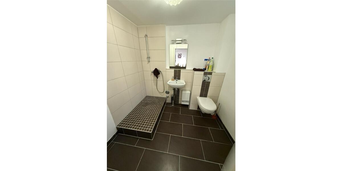 Etagenwohnung Paderborn Neuenbeken - 2 Zimmer, 60 m&sup2;, 450&euro; | Angebot:25221205