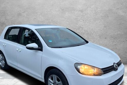 VW Golf 103.000 km 5.999 € Detmold 32758