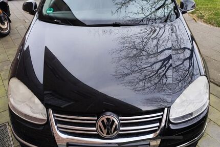 VW Golf 136.000 km 4.750 &euro; Paderborn 33100