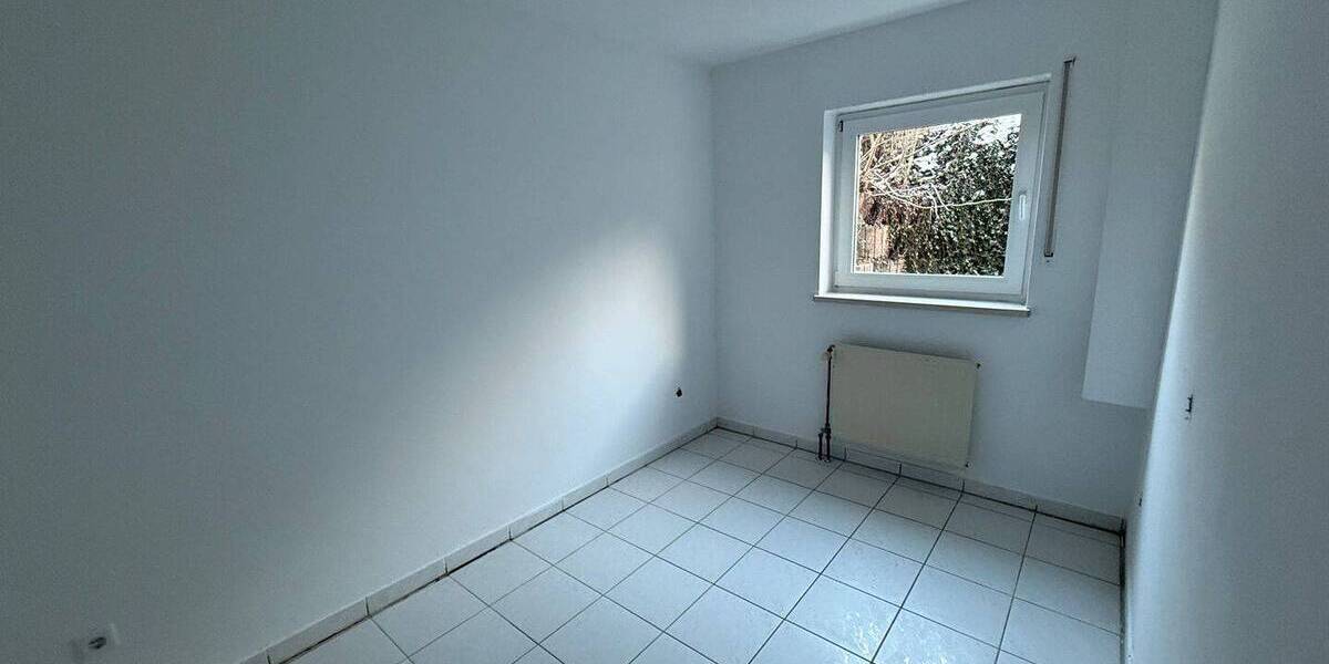 Etagenwohnung Borchen Kirchborchen - 2 Zimmer, 62 m&sup2;, 365&euro; | Angebot:26916744