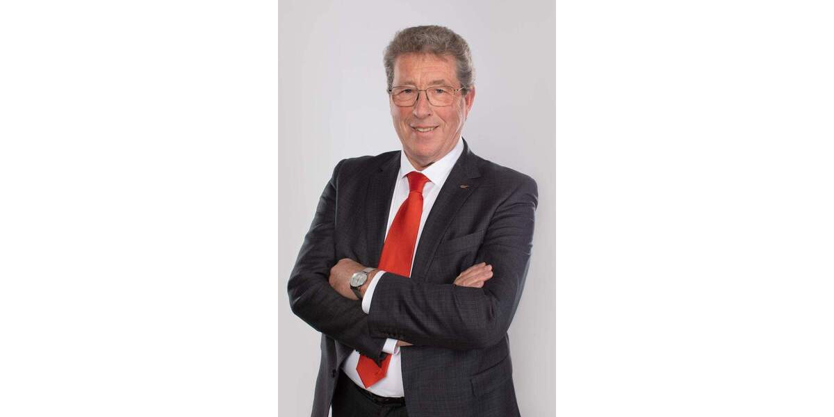 Erdgeschosswohnung mit Wintergarten im 2-Familienhaus- ruhige Wohnlage 2 zimmer