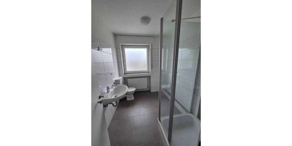 Etagenwohnung Paderborn Schloß Neuhaus - 3 Zimmer, 56 m&sup2;, 500&euro; | Angebot:26451242