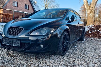 Seat Leon 223.000 km 1.699 &euro; Rietberg 33397