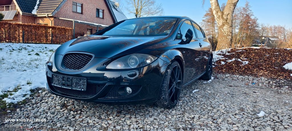 Seat Leon 223.000 km 1.699 &euro; Rietberg 33397