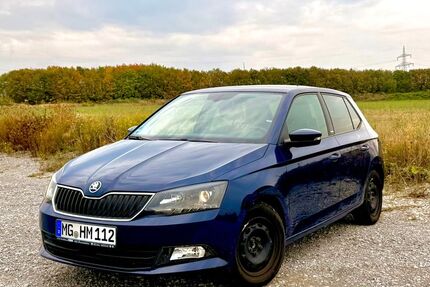 Skoda Fabia 15.700 km 10.700 € Paderborn 33106