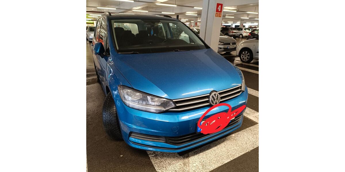 VW Touran 124.800 km 19.500 &euro; Paderborn 33100