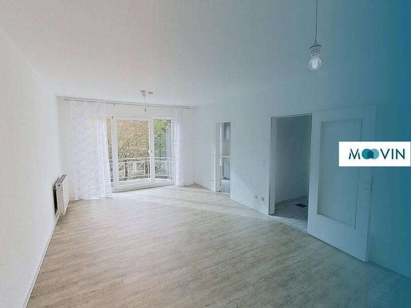 Große 2-Zimmer-Wohnung mit BALKON, EBK und BADEWANNE zimmer