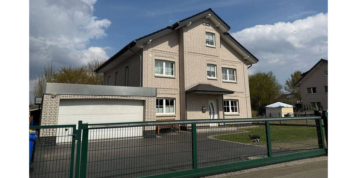 Einfamilienhaus Steinheim - 9 Zimmer, 291 m&sup2;, 650.000&euro; | Angebot:26731539