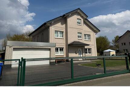 Haus Steinheim - 9 Zimmer, 291 m&sup2;, 650.000&euro; | Angebot:26731539