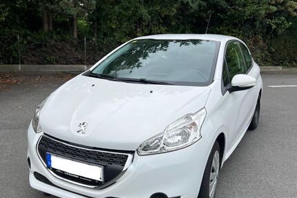 Peugeot 208 89.075 km 4.800 &euro; Rietberg 33397