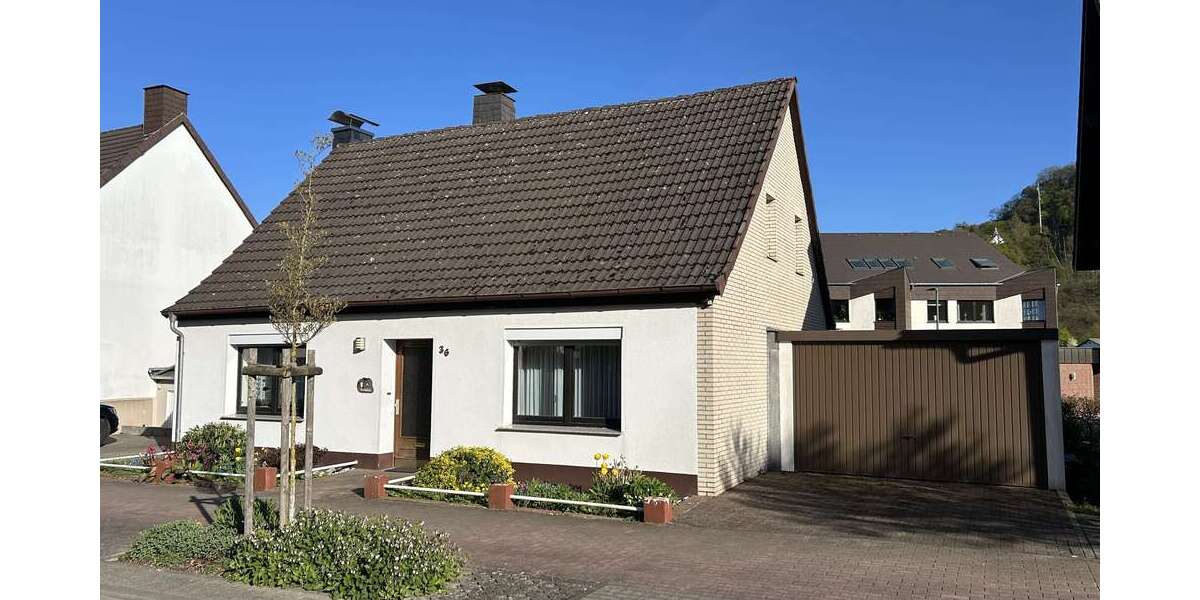 Einfamilienhaus Marsberg - 5 Zimmer, 110 m&sup2;, 125.000&euro; | Angebot:26771420