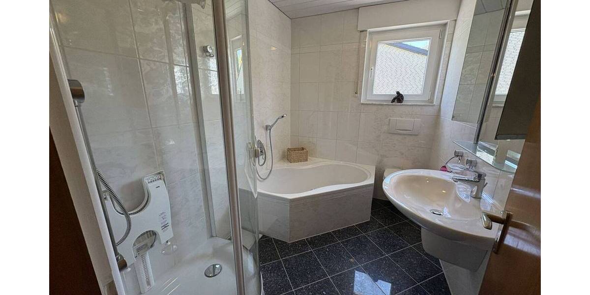 Einfamilienhaus Altenbeken - 8 Zimmer, 147 m&sup2;, 429.000&euro; | Angebot:26826119