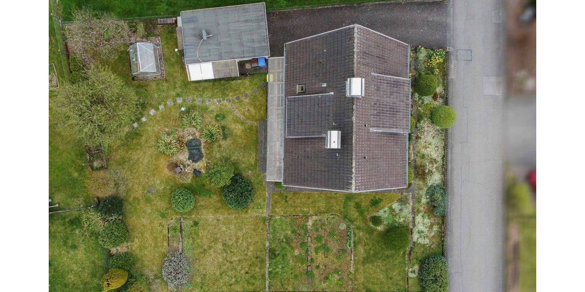 Einfamilienhaus Bad Driburg Siebenstern - 7 Zimmer, 175.000&euro; | Angebot:26275612