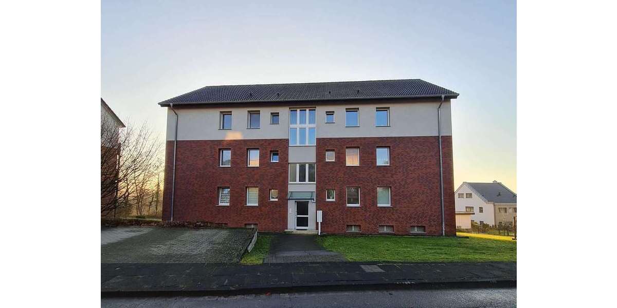 Etagenwohnung Oerlinghausen - 4 Zimmer, 80 m&sup2;, 585&euro; | Angebot:26395704