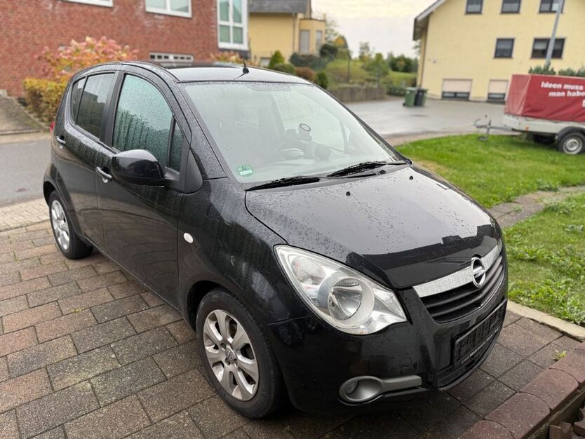 Opel Agila 163.537 km 2.100 € Bad Driburg 33014