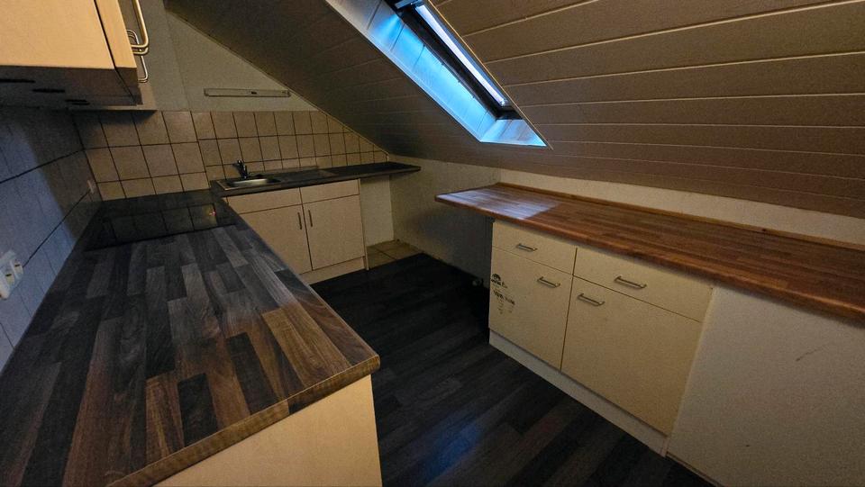 Dachgeschoßwohnung Schloß Holte-Stukenbrock Stukenbrock - 2 Zimmer, 62 m&sup2;, 465&euro; | Angebot:25230116