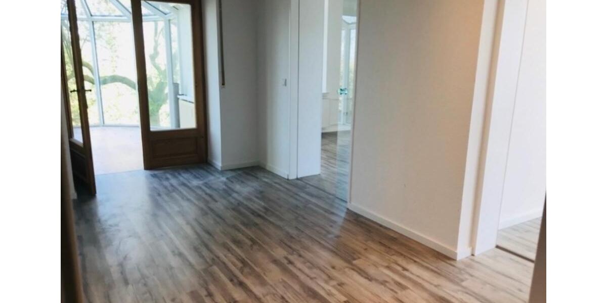 Erdgeschoßwohnung Oerlinghausen - 4.5 Zimmer, 120 m&sup2;, 1.330&euro; | Angebot:23880319