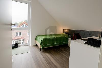 STILVOLLES WOHNERLEBNIS MIT PRIVATEM ZUGANG 4 zimmer