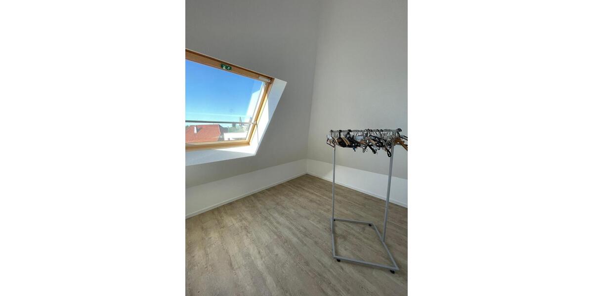 Dachgeschoßwohnung Geseke - 2.5 Zimmer, 75 m&sup2;, 600&euro; | Angebot:26409940