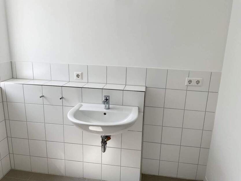 Direkt einziehen und WOHNFÜHLEN! 3 Zimmer mit Balkon! Moderne Ausstattung, Tageslichtbad, Aufzug 3 zimmer