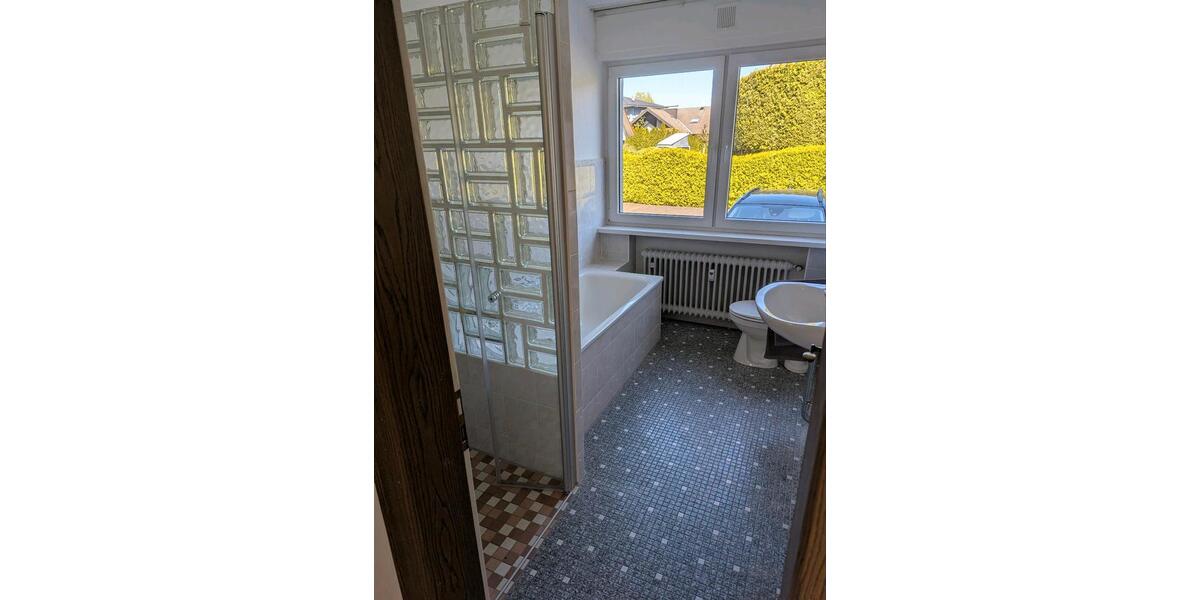 Erdgeschoßwohnung Schloß Holte-Stukenbrock Stukenbrock - 3 Zimmer, 85 m&sup2;, 650&euro; | Angebot:26423160