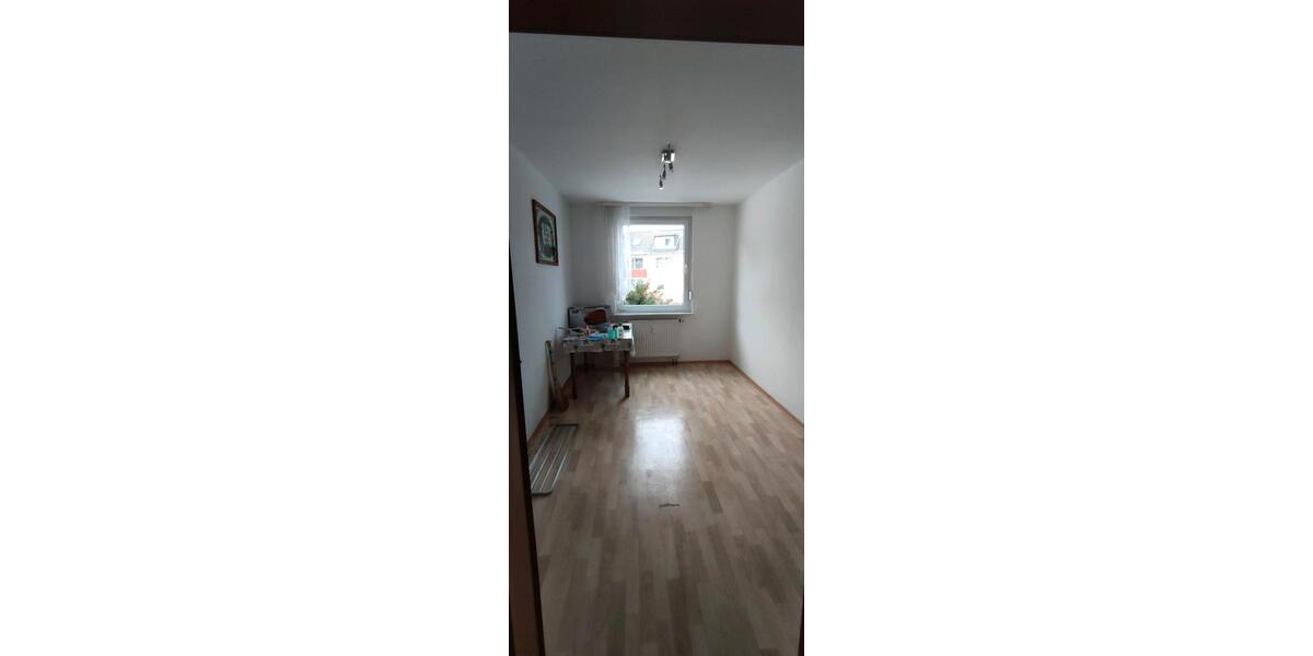 Erdgeschoßwohnung Detmold Hakedahl - 3 Zimmer, 73 m&sup2;, 145.000&euro; | Angebot:24787287