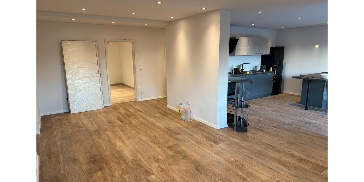 Erdgeschoßwohnung Paderborn Neuenbeken - 3 Zimmer, 100 m&sup2;, 1.500&euro; | Angebot:26262951
