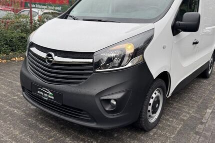 Opel Vivaro 100.000 km 10.999 € Paderborn 33100