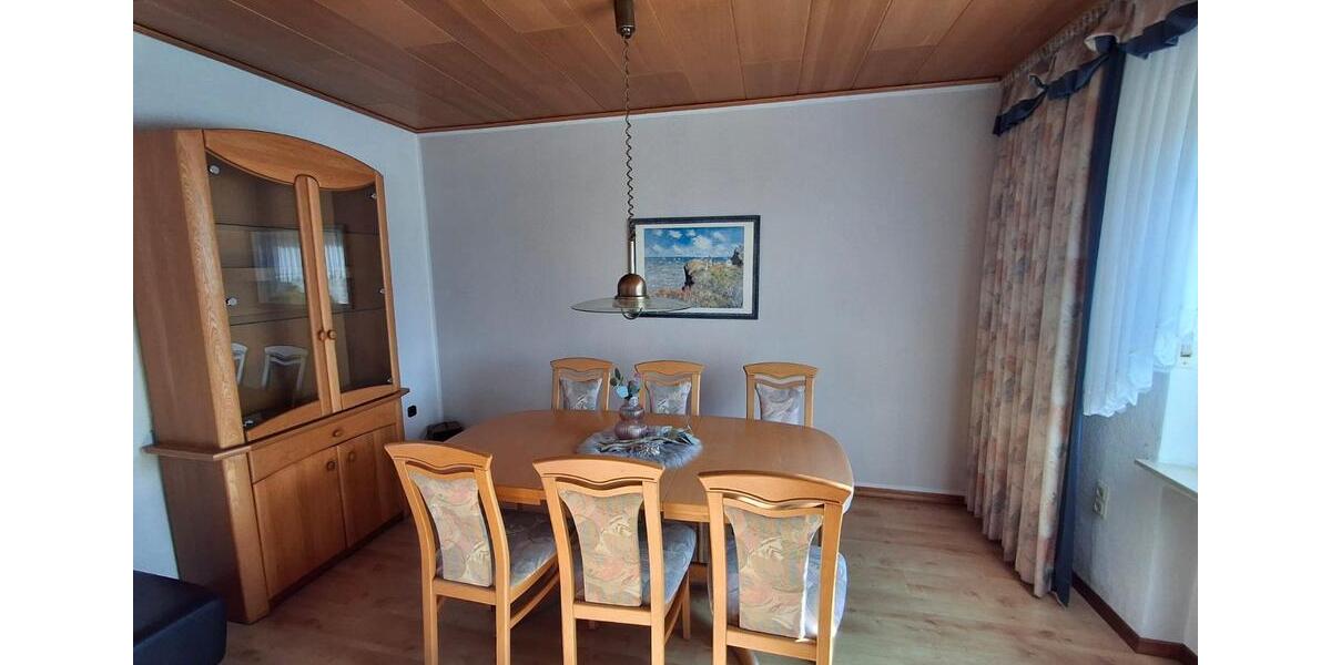 Einfamilienhaus Paderborn Neuenbeken - 7 Zimmer, 170 m&sup2;, 270.000&euro; | Angebot:26040803