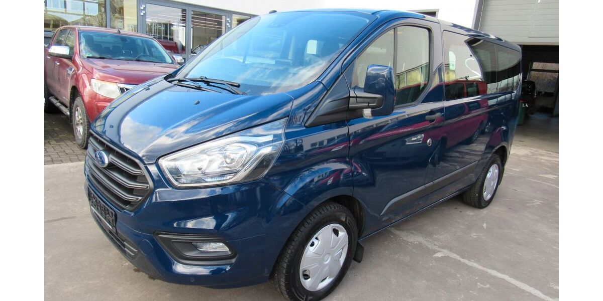 Ford Tourneo Custom 228.000 km 13.900 € Detmold 32758