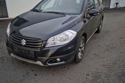 Suzuki (SX4) S-Cross 109.000 km 9.900 &euro; Hövelhof 33161