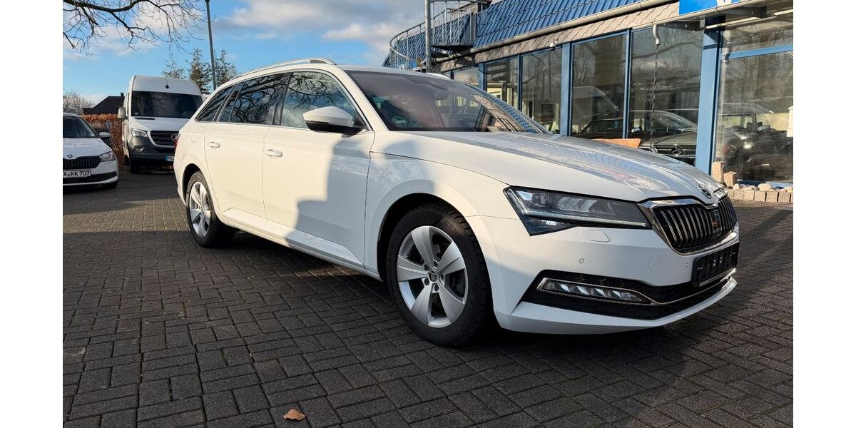 Skoda Superb 283.000 km 14.875 &euro; Bad Lippspringe 33175