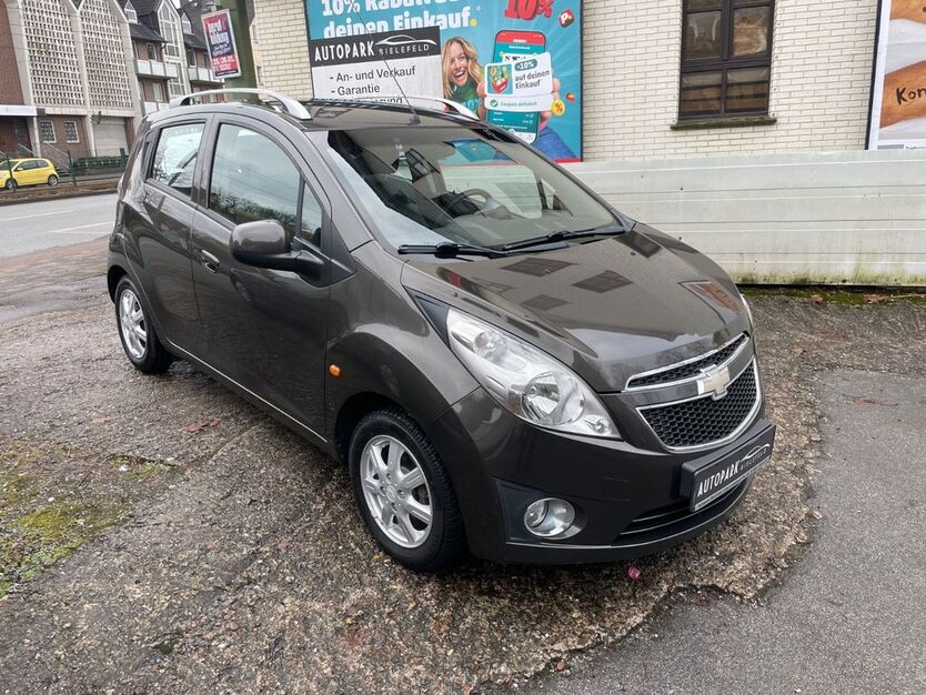 Chevrolet Spark 90.000 km 3.950 € Bielefeld 33617
