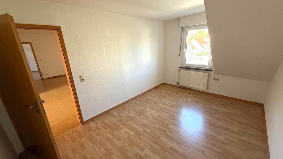 Dachgeschoßwohnung Bad Lippspringe - 3 Zimmer, 76 m&sup2;, 646&euro; | Angebot:26335934
