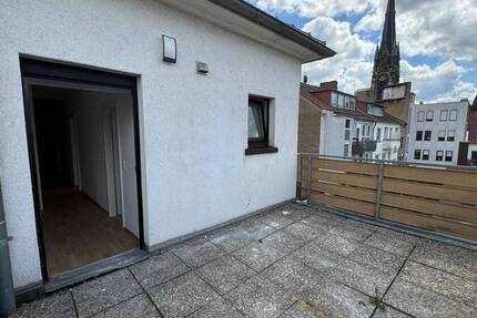 4 ZKB Terrasse, WG geeignet, renoviert, 1 Monatsmiete frei, 3.OG Kaiserstr. 6 66111 Saarbrücken