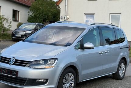 VW Sharan 168.242 km 15.990 € Blomberg 32825