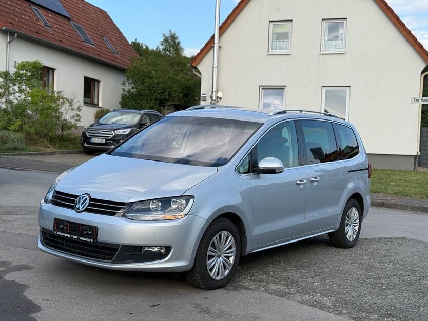 VW Sharan 168.242 km 15.990 € Blomberg 32825