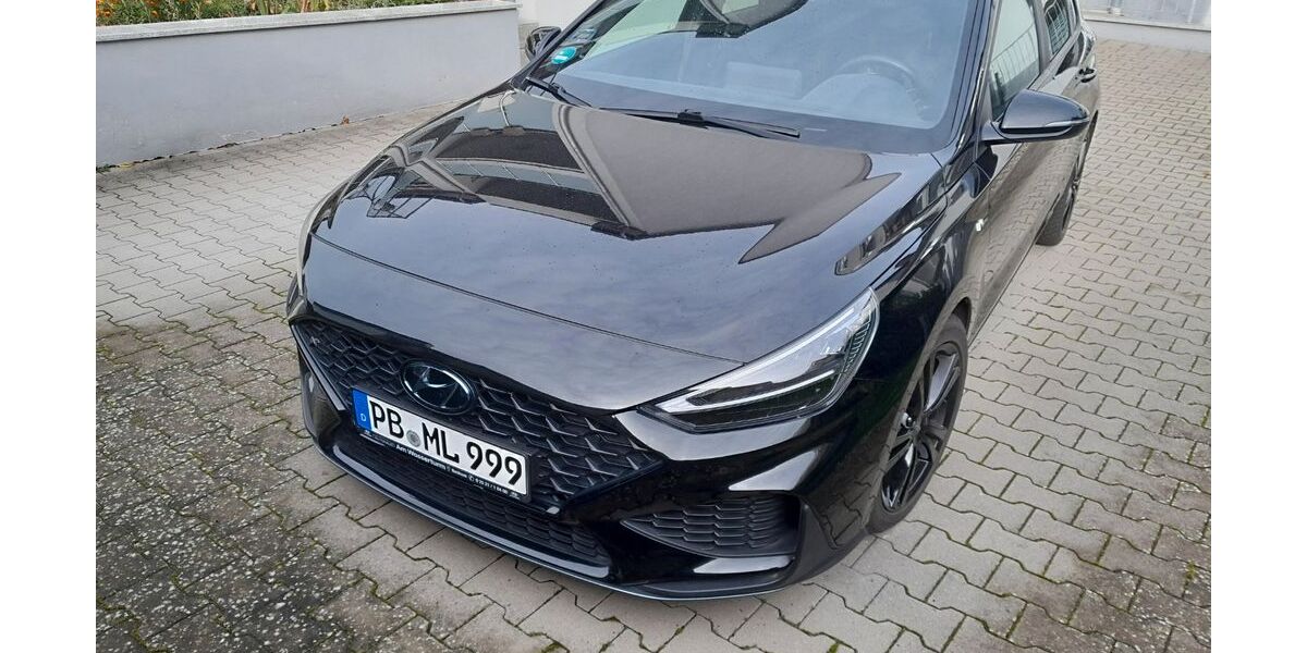 Hyundai i30 41.000 km 21.990 &euro; Bad Lippspringe 33175